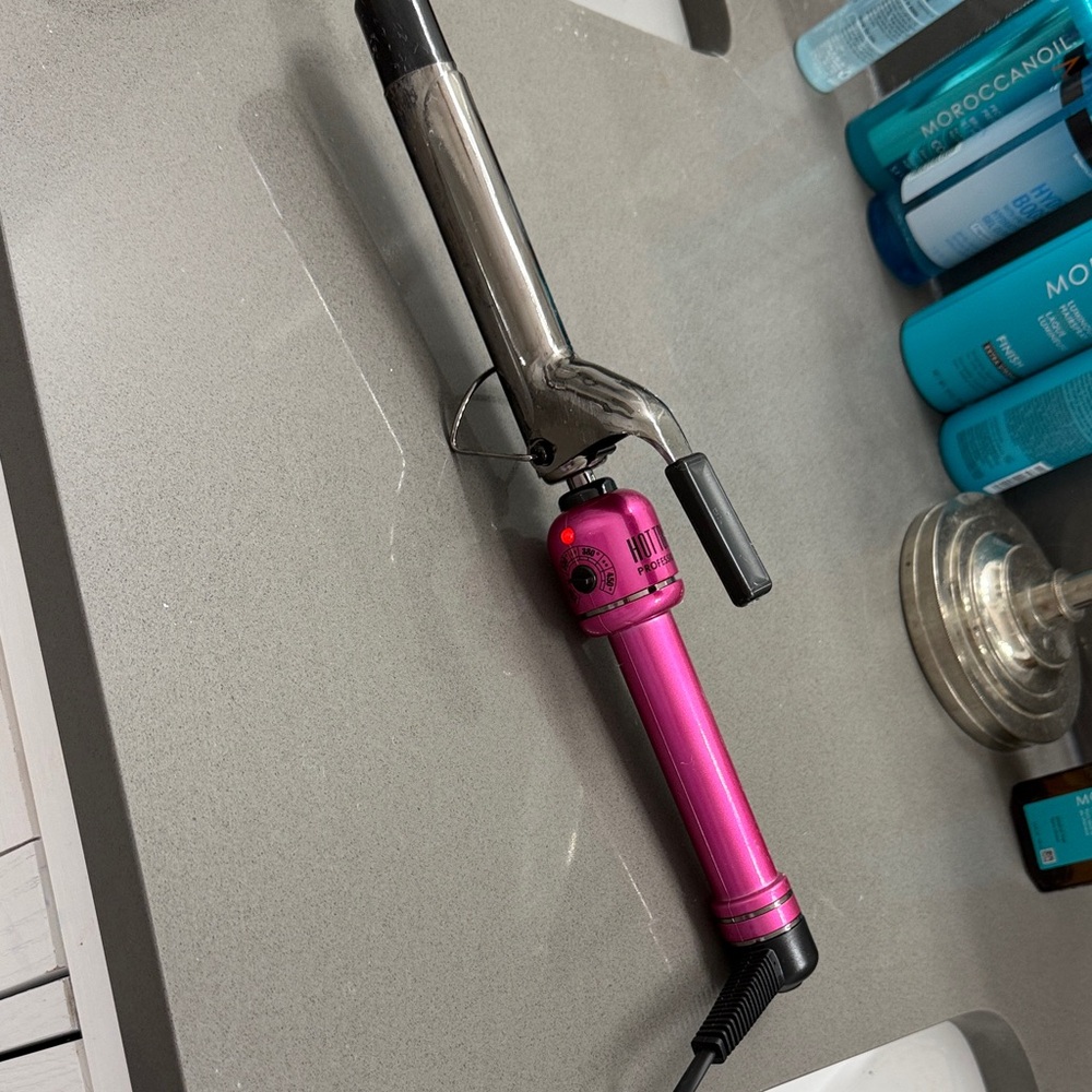 Hot tools  Pink Hair Curling Iron